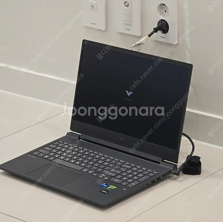 빅터스 r0090TX i7 13700hx 16기가 40...--0