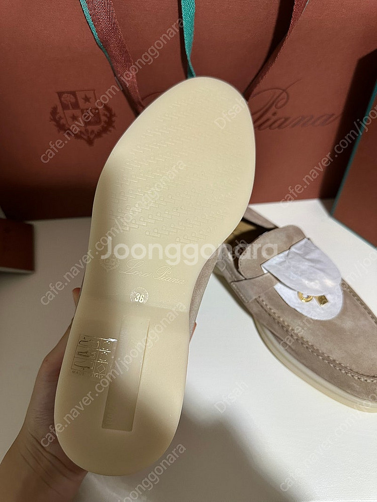 로로피아나 썸머워크 샌드스톤 36 새상품--3