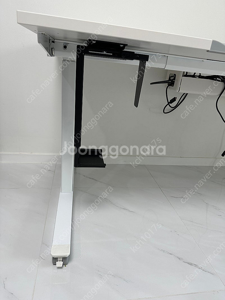 퍼시스 모션데스크 M302+--1