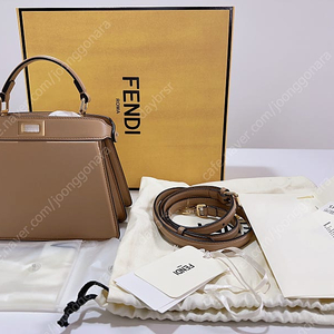 FENDI 펜디 피카부 쁘띠