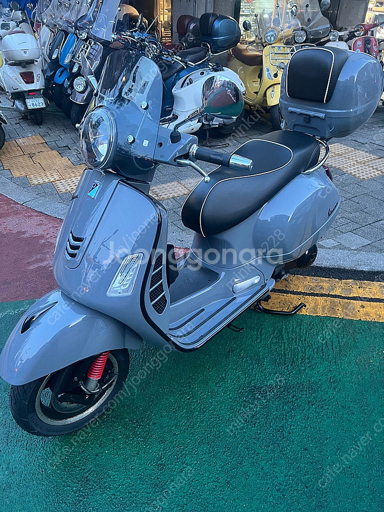 베스파 gts300 슈퍼스포츠--2