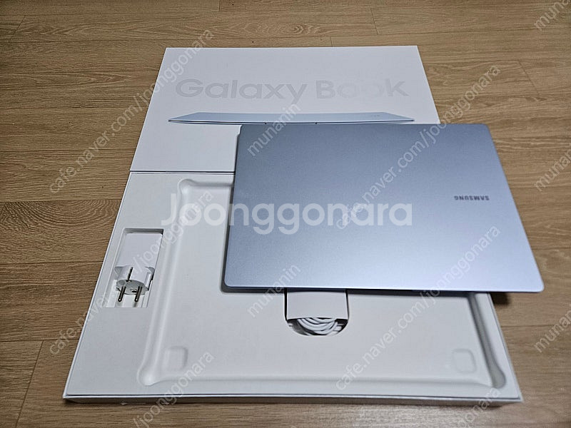 갤럭시북4 엣지 16인치 최상급 1tb NT960X--2