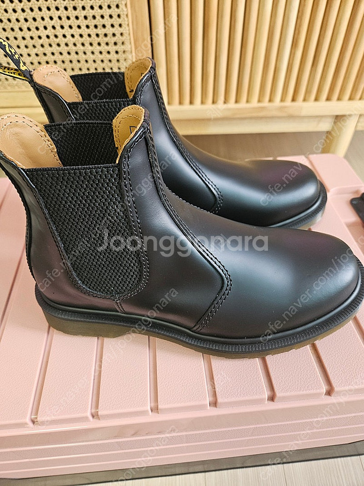 닥터마틴 첼시 스무스 2976/230mm(uk4)--1