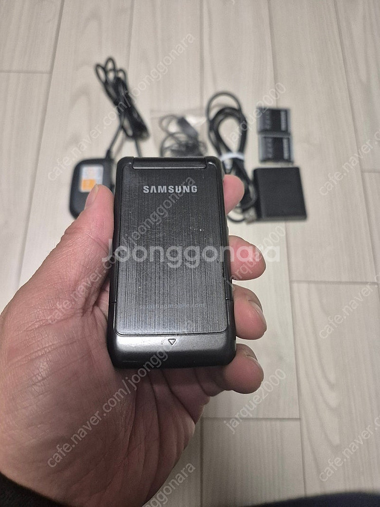 삼성 스타일보고서2(SCH-W860) 블랙 폴더폰 판매...--2