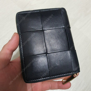 정품 보테가베네타 인트레치아토 지퍼지갑
