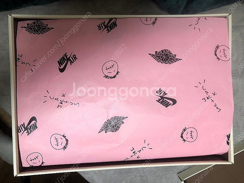 조던1 로우 스캇 벨뱃브라운 280 팝니다--1