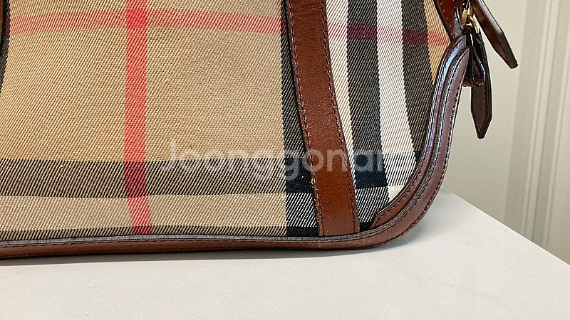 BURBERRY 버버리 체크 크로스백--2