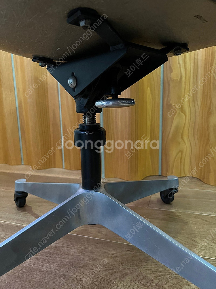 허먼밀러 Herman Miller 임스체어 (패브릭)--3