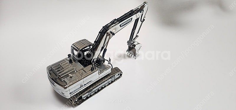 1:40 두산인프라코어 DX225LCA (단순개봉품)--3