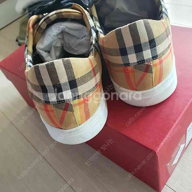 버버리 레인보우 스니커즈 EUR 44--3
