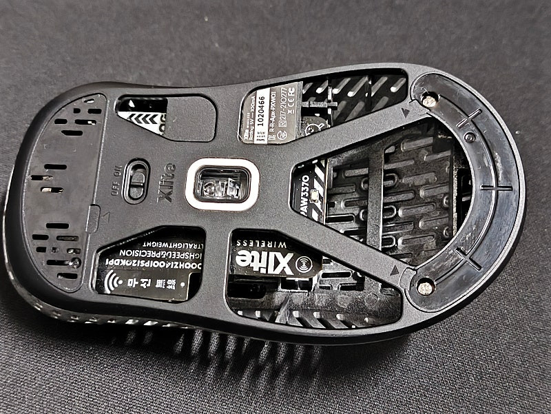 펄사 xlite v1 무선 게이밍 마우스 개인 도색 pulsar--4