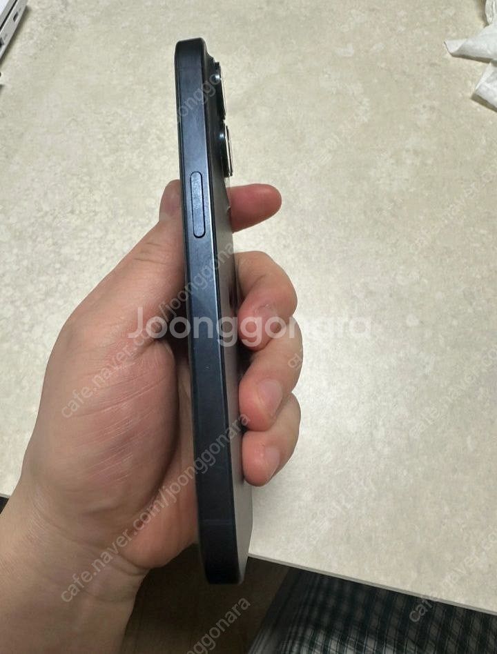아이폰15pro 128기가 티다늄블루 팝니다.--2