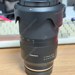 탐론 17-70 F2.8 소니 E마운트 렌즈