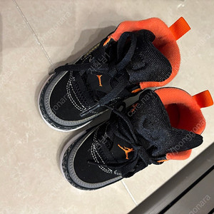 나이키조던키즈 뉴발란스키즈 크록스