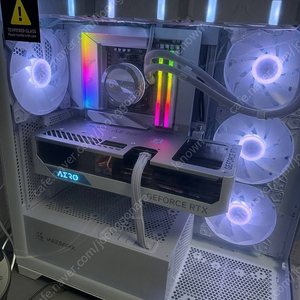 [개인] 고사양 컴퓨터 화이트 풀셋 팝니다~9800x3d / RTX4080super