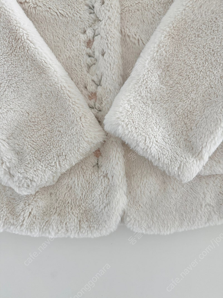 슈슈앤크라 자수 퍼 자켓 6y--6