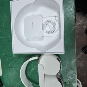 Airpods Max starlight A3184