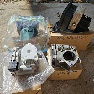 푸조 206cc 스로틀바디(캬브레타)와 ABS모듈(펌프)