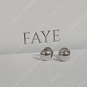 (새상품) FAYE 파예 Simple ball earrings 14k 귀걸이 이어링 (화이트골드)