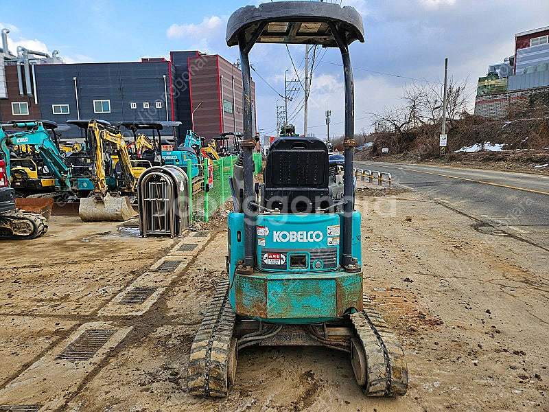 중고미니굴삭기 코벨코 SK17 포크레인 18년식 버켓3...--2