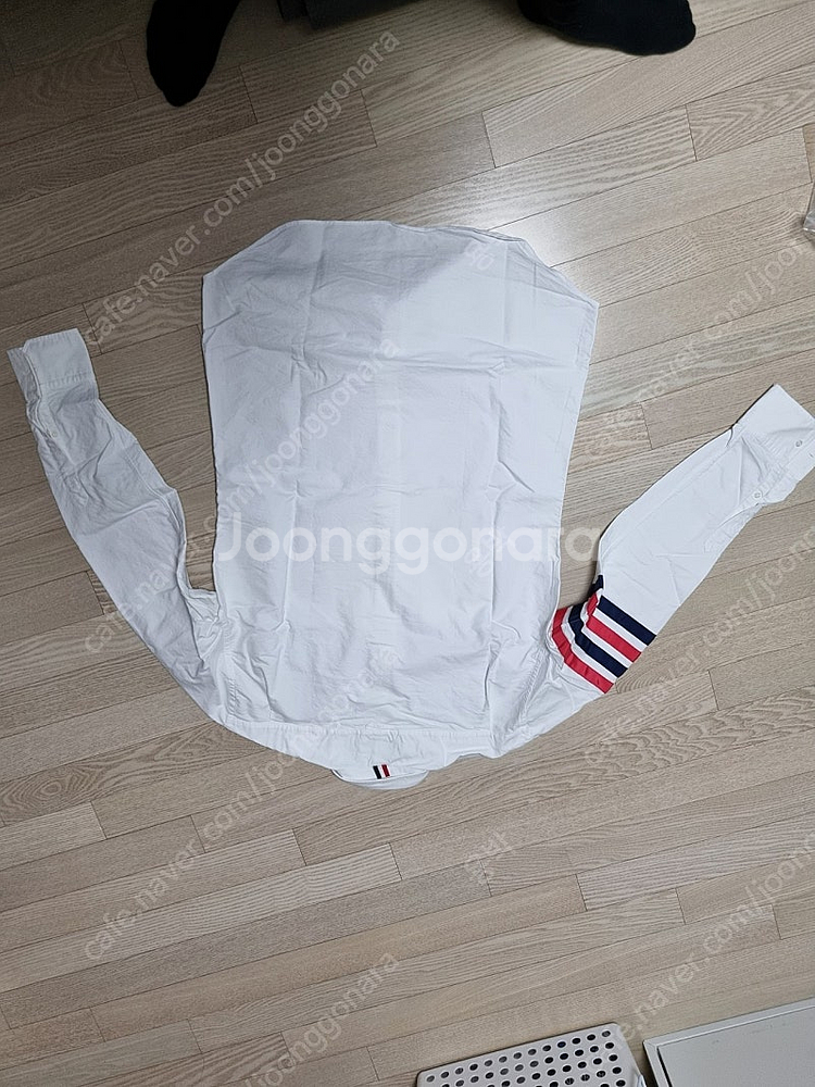 톰 브라운 사선완장 셔츠--6