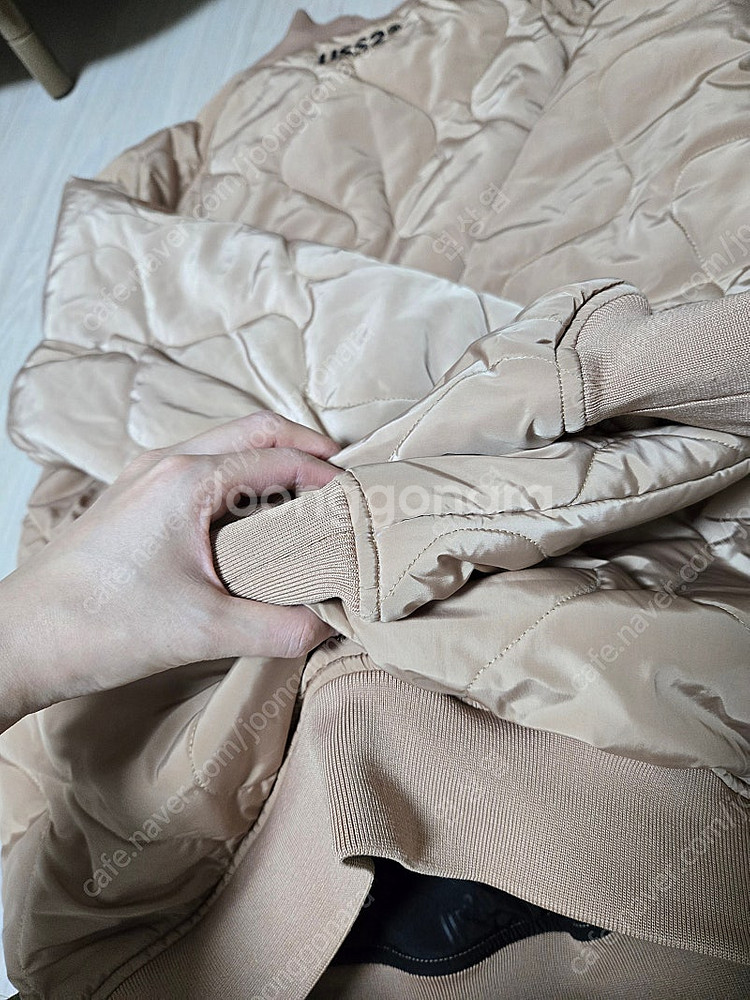 어스투 여성 빠방한 맨투맨 미디움--4