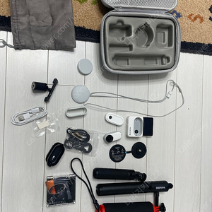 인스타360 go3s 128 판매합니다.