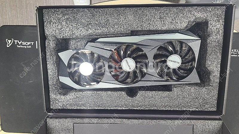 기가바이트 3090ti 팬 부품용 히트씽크만 있음--3