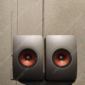 KEF LS50 META 민트급 팝니다. 사용감 X