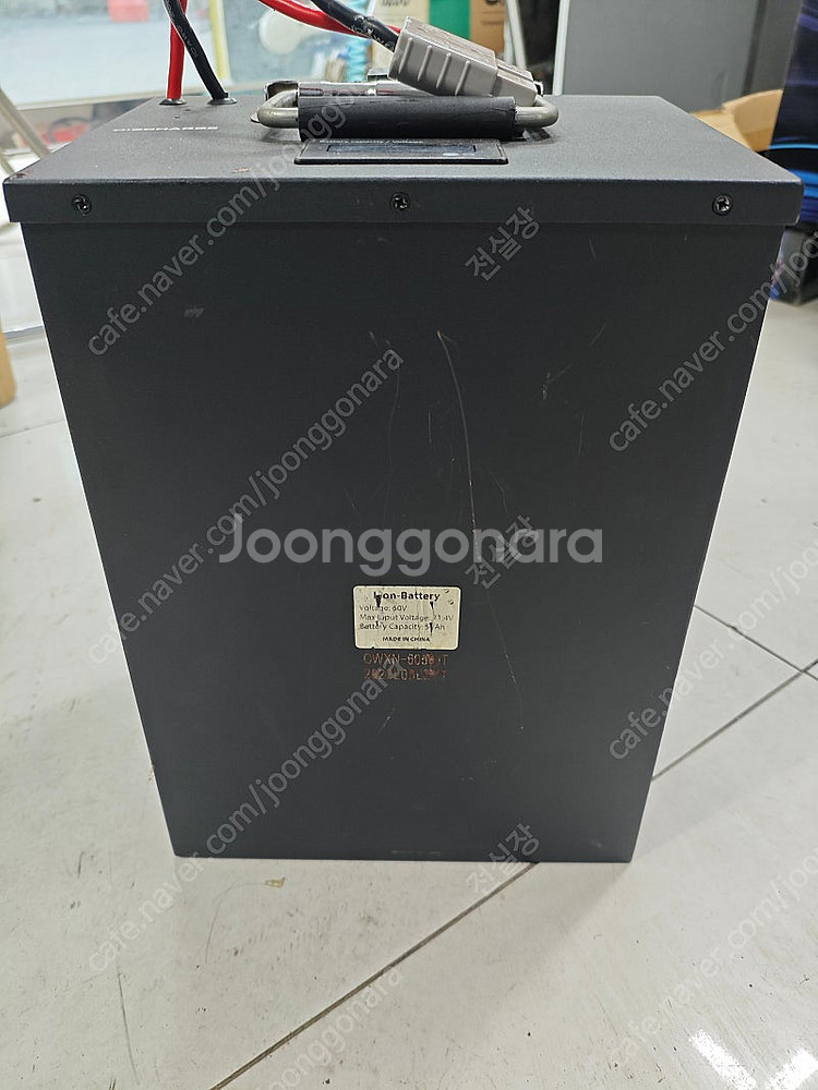 스톰gt. 60v 50ah 암페어 대용량 배터리팝니다....--2
