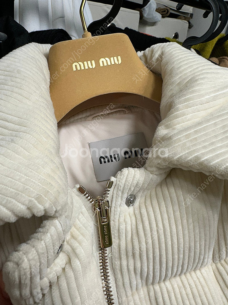 미우미우 패딩 여성 패딩 코듀로이 패딩--5