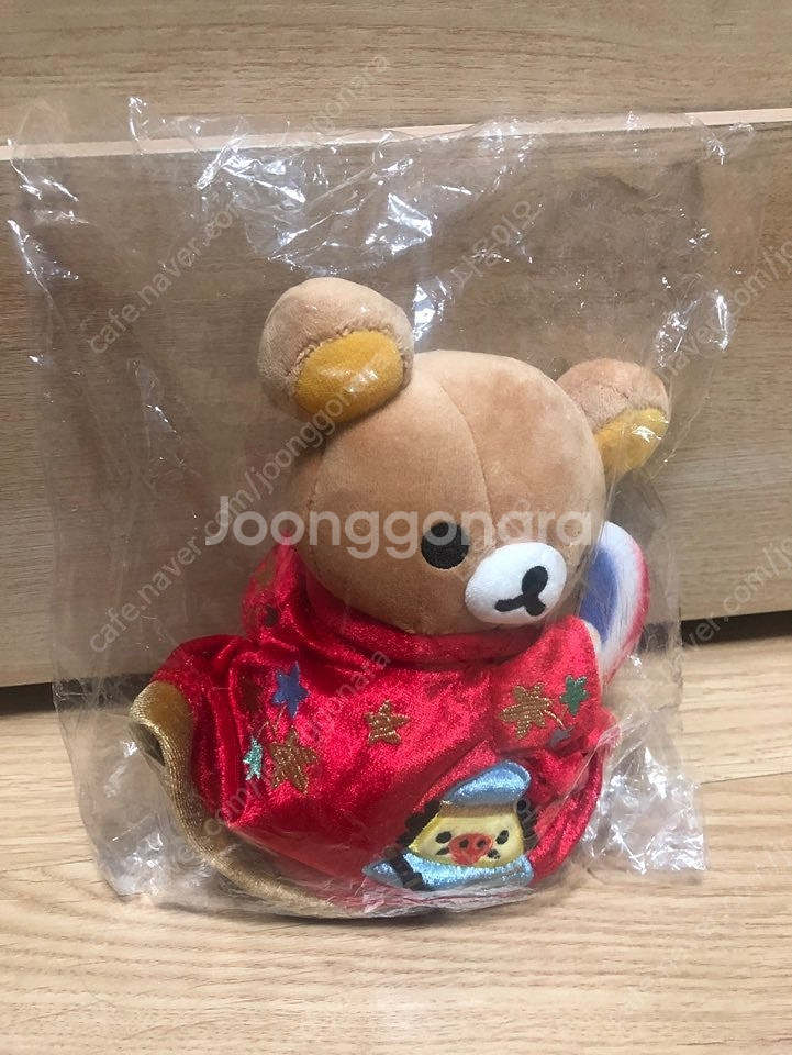 보스턴미술관리락쿠마인형팝니다.--0