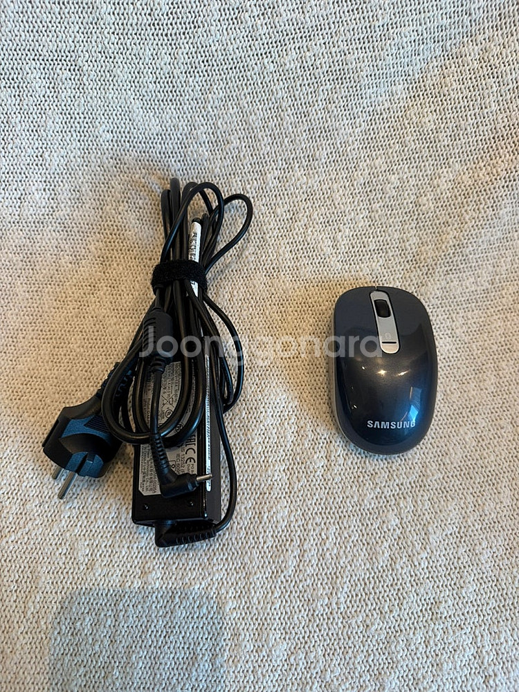 삼성 NT350XCR 노트북 팝니다.--4