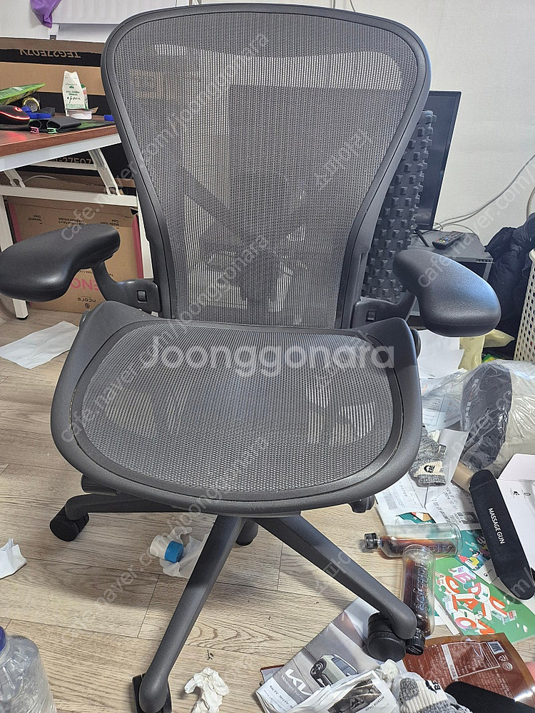 허먼밀러 뉴에어론 21년구매 aa급상태--0