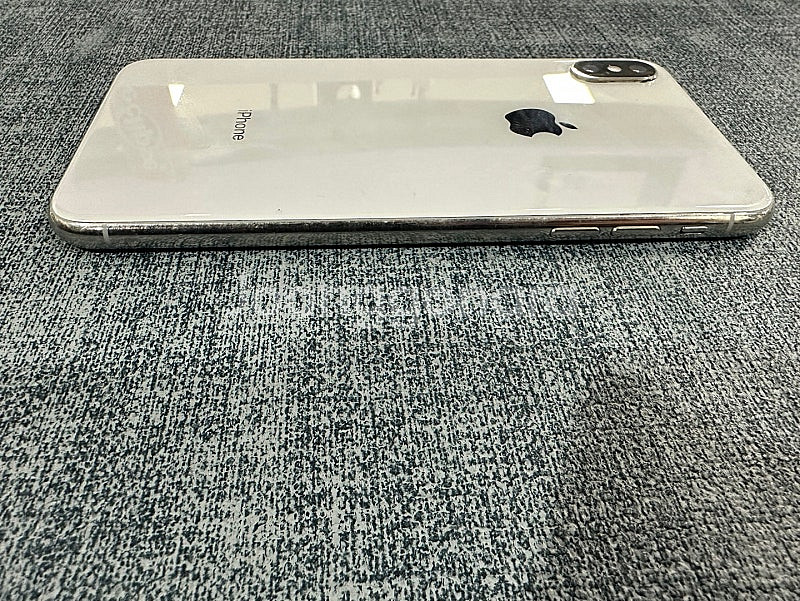 (A급) 아이폰XS MAX 256G 실버 배터리81% 깨끗한폰 35만원 판매해요--4