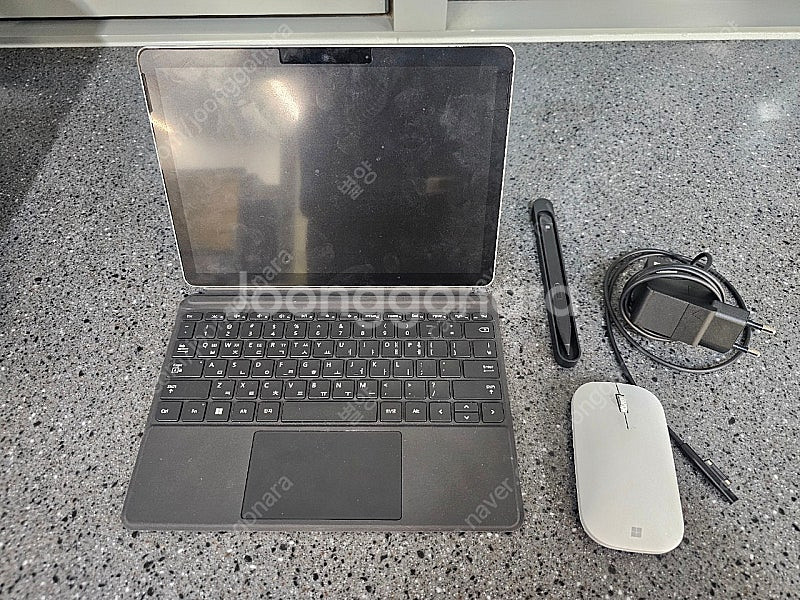 마이크로소프트 서피스 고 4 8G 256GB팝니다.--0