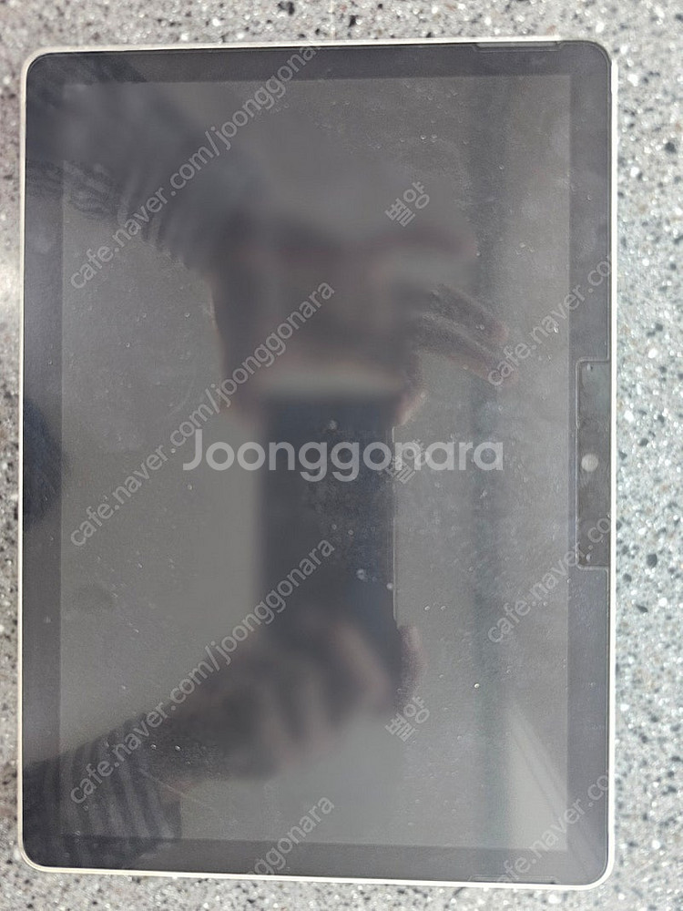 마이크로소프트 서피스 고 4 8G 256GB팝니다.--1