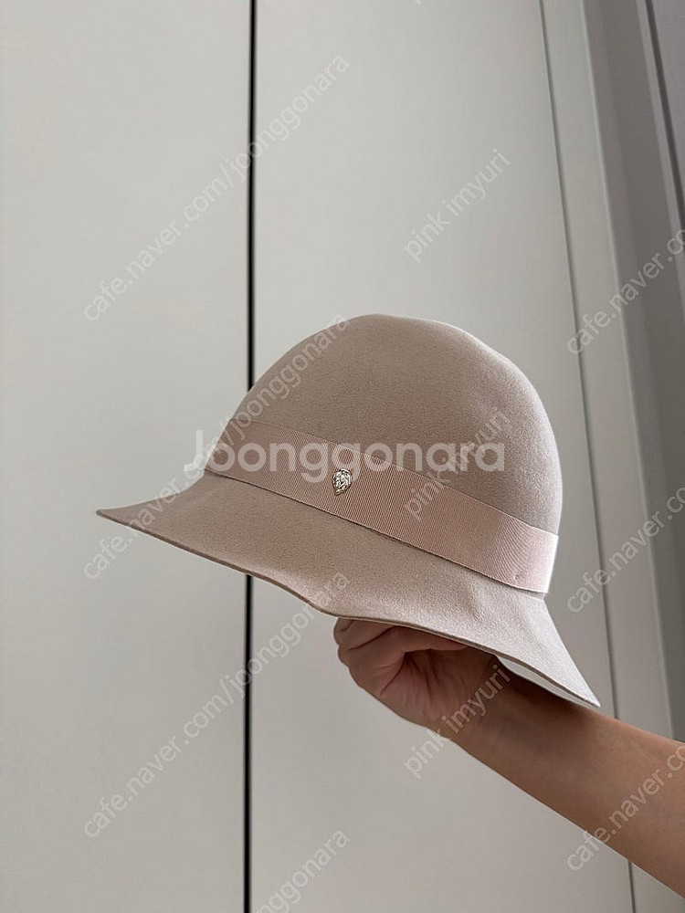 헬렌카민스키 에타 에크류--0