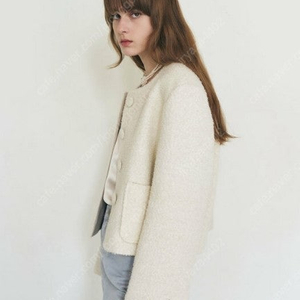 마론에디션 Antique Cream Boucle Wool Blazer