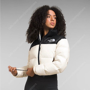 눕시 크롭 700필 가데니아화이트 m사이즈 새상품 판매합니다