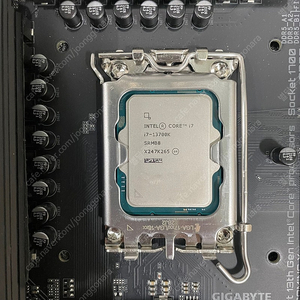 i7-13700k + GIGABYTE Z790 GAMING X 판매합니다 ~