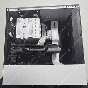 nzxt 본체 5700x3d rtx3080 12gb