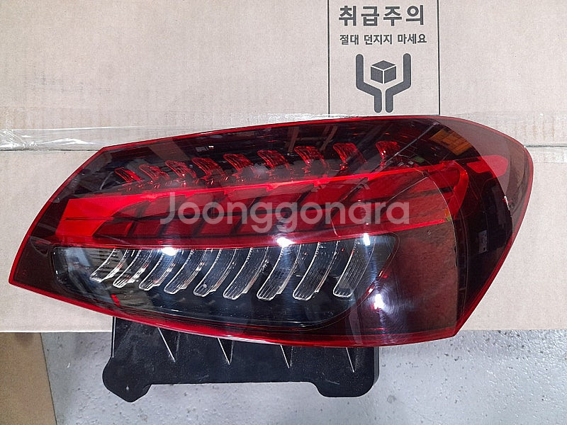 벤츠 E클래스 W213 조수석 후미등 테일램프 A213...--0