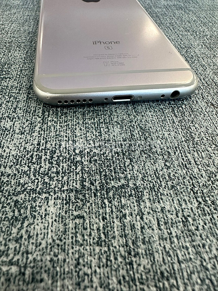 아이폰6S 64G 스페이스그레이 상태좋은 단말기 10만...--7