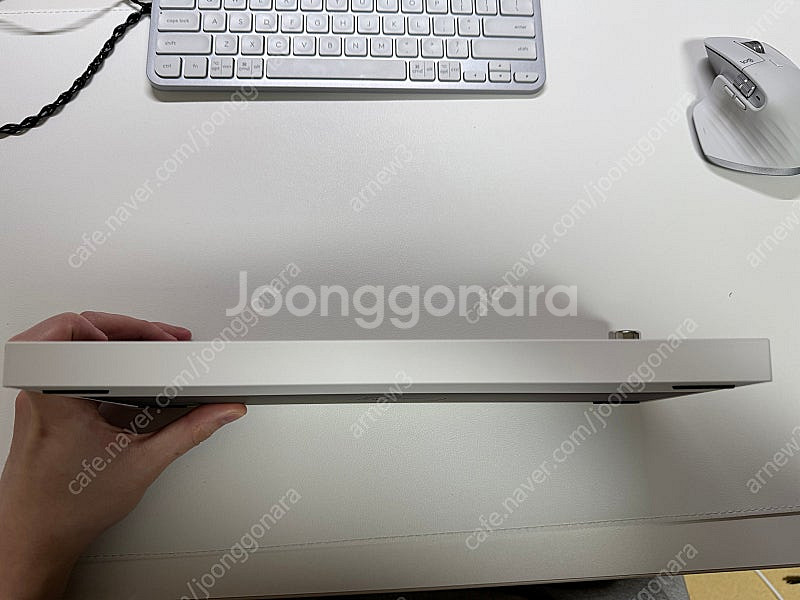 Qwertykeys QK75 베어본 아이스화이트--5