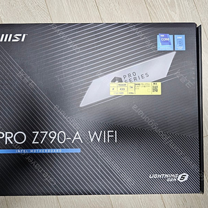 MSI PRO Z790-A WIFI 팝니다.