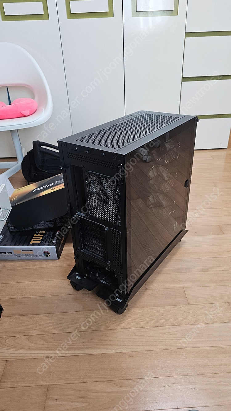 3RSYS L700 LITE 블랙 PC케이스 + 이케아 웁스펠 이미지