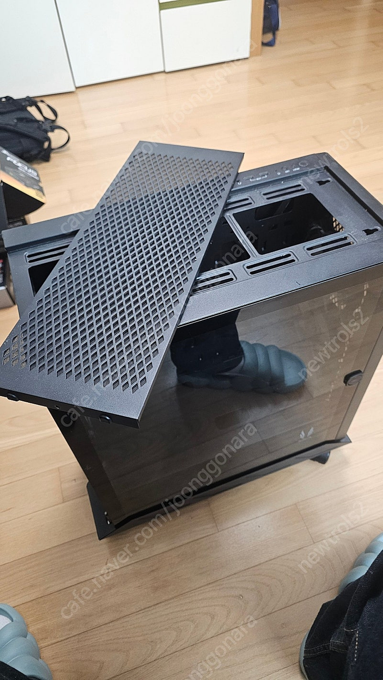 3RSYS L700 LITE 블랙 PC케이스 + 이케아 웁스펠 이미지