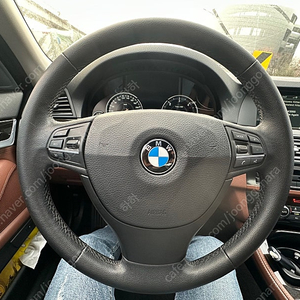 Bmw5. F10. 정품핸들