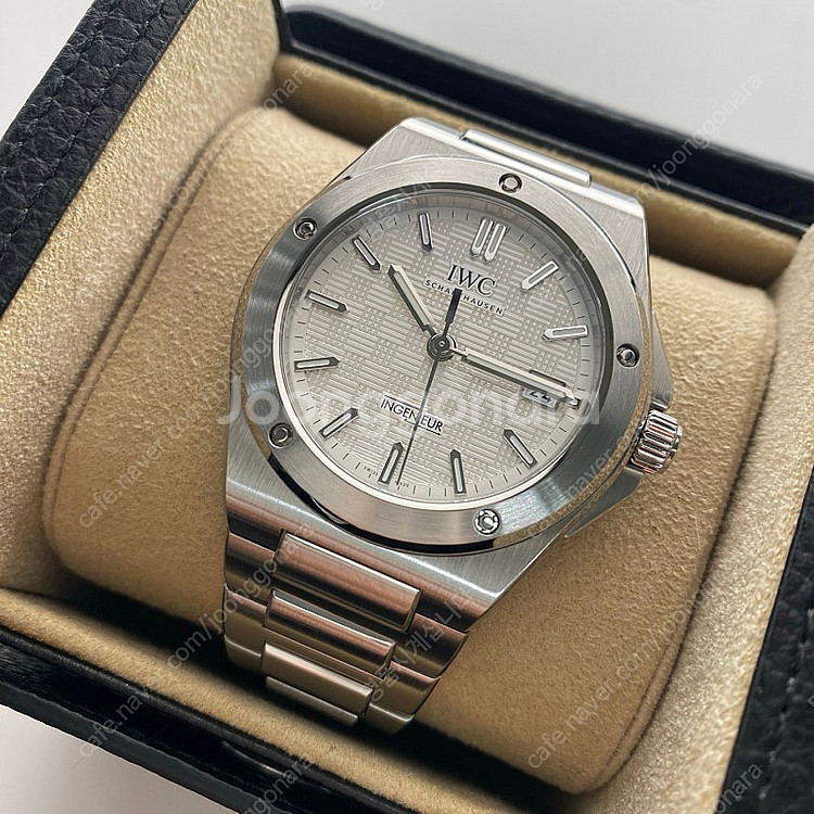 [팝니다] IWC 인제니어 IW328902 화이트 다이...--1